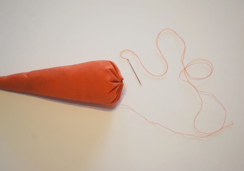 easter craft-fabric carrots