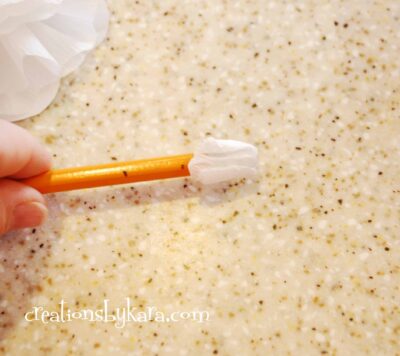 crepe paper flower tutorial 019