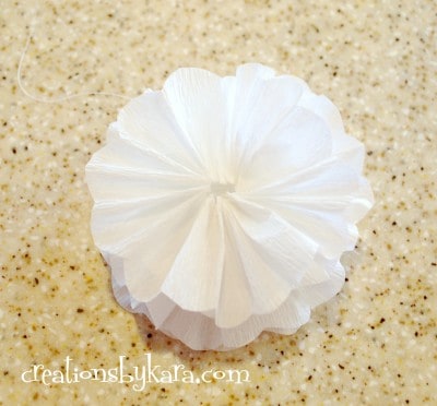 crepe paper flower tutorial 004