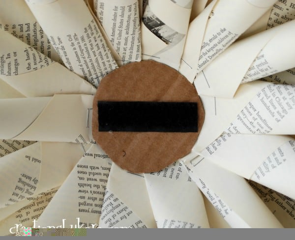 book page-wreath
