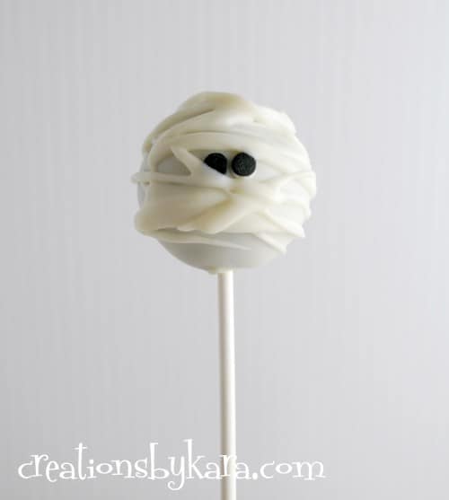 Halloween Mummy Cake Pops