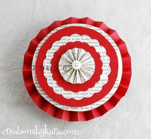 Christmas Book Page Wreath 008