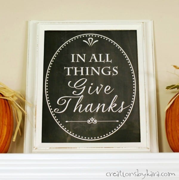 Give thanks free chalkboard printable