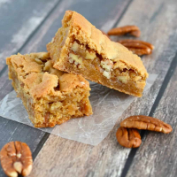 Rich and Chewy Butterscotch Bars Recipe