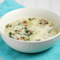 Zuppa Toscana Soup- Olive Garden Copycat Recipe
