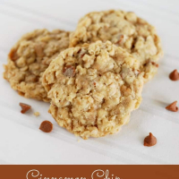 Cinnamon Chip Toffee Oatmeal Cookies