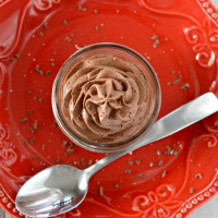 Easy Chocolate Mousse (3 Ingredient)