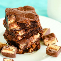 Decadent Snicker Brownies Recipe