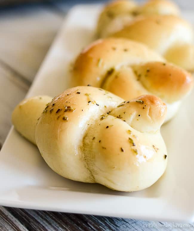 hot garlic butter knots with butter glaze