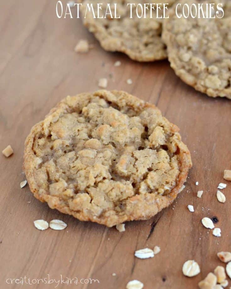 Oatmeal Toffee Cookies - crisp on the outside, chewy in the middle, these oatmeal cookies are unbeatable!