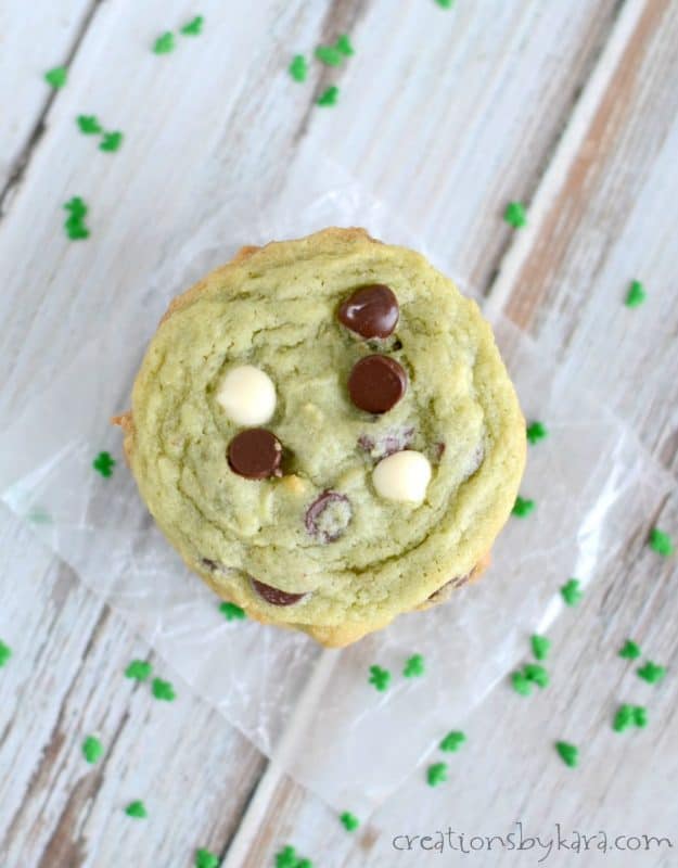 overhead shot of st patricks day chocolate chip cookie