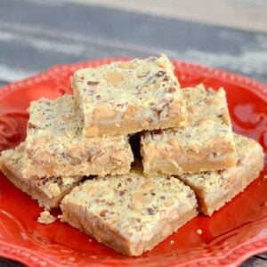 Ooey gooey Peanut Butter Chip Bars. An easy dessert recipe for peanut butter fans.