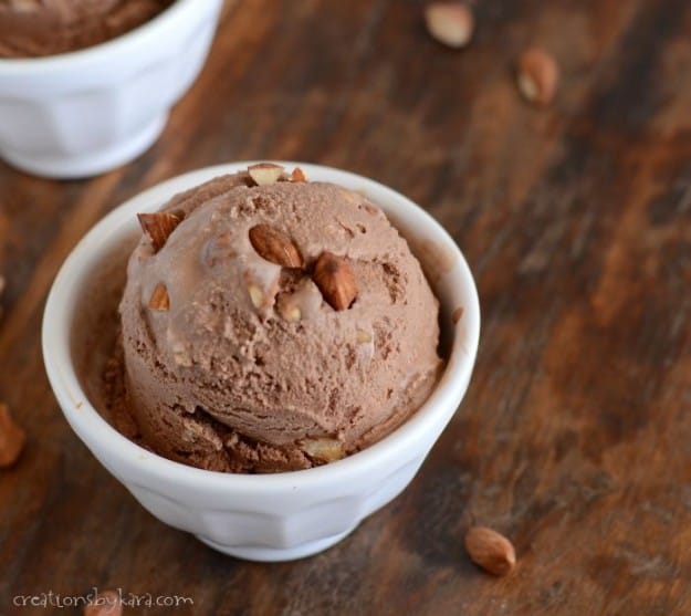 This Burnt Almond Fudge Ice Cream is rich and creamy, and so easy to make!