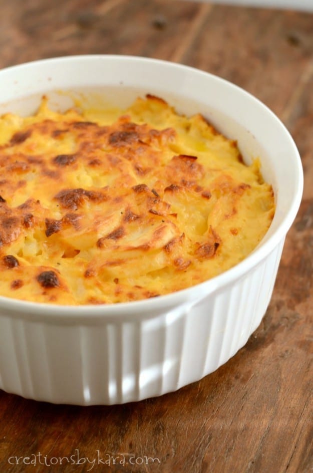 Au Gratin Potatoes are a delicious side dish any time of year!
