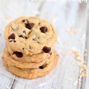 Toasted Coconut Chocolate Chip Cookies - these rich and buttery cookies are loaded with coconut and chocolate chips. #coconut #chocolatechipcookie