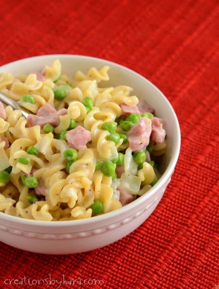 This Ham Pasta with Peas makes a wonderful light summer meal!