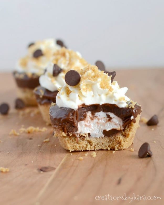 smore cups with chocolate, marshmallow creme, and whipped topping