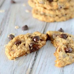 Toasted Oatmeal Chocolate Chip Cookies - best oatmeal chocolate chip cookies