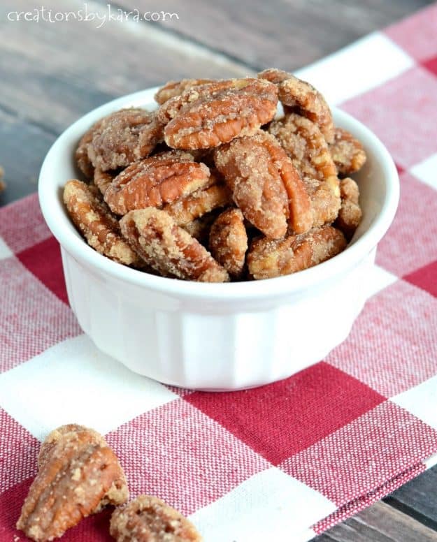 dish of candied pecans