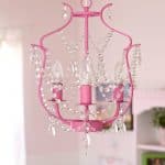 How to use chalk paint to paint a chandelier. A fun way to update your lighting!