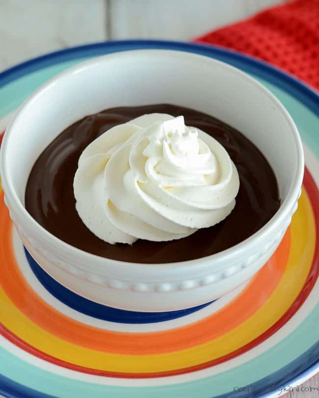 chocolate pudding with whipped cream