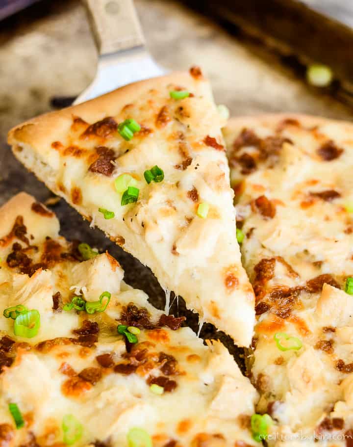 ranch pizza with chicken and bacon