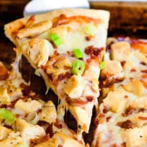 close up of barbeque chicken pizza
