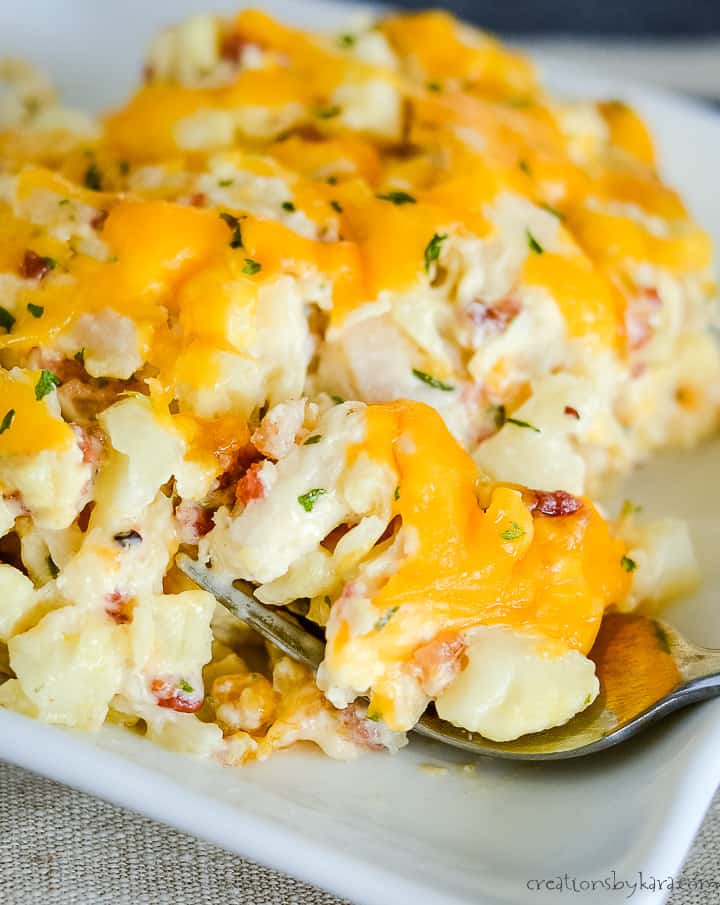 forkful of keto chicken bacon ranch casserole on a plate