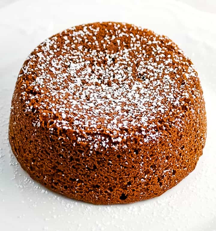 cake sprinkled with powdered sugar