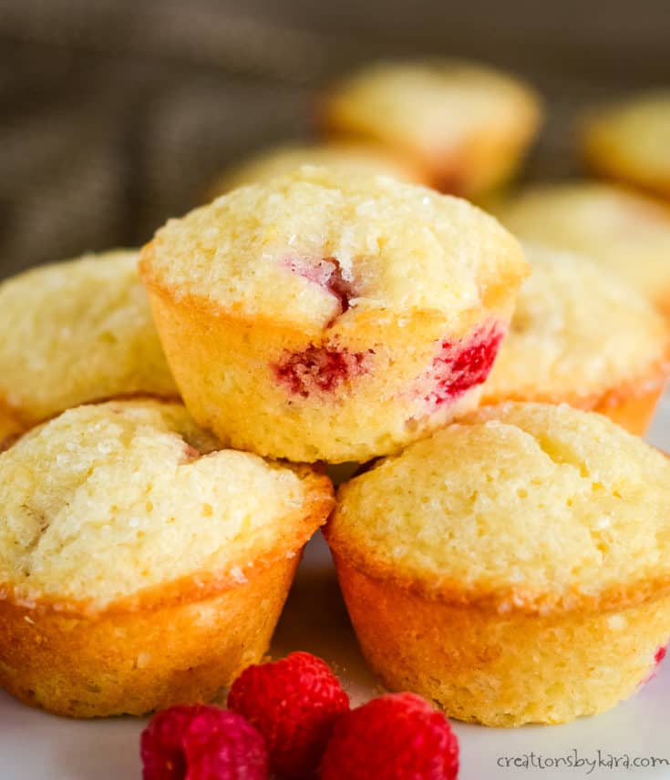 lemon raspberry muffins sprinkled with coarse sugar