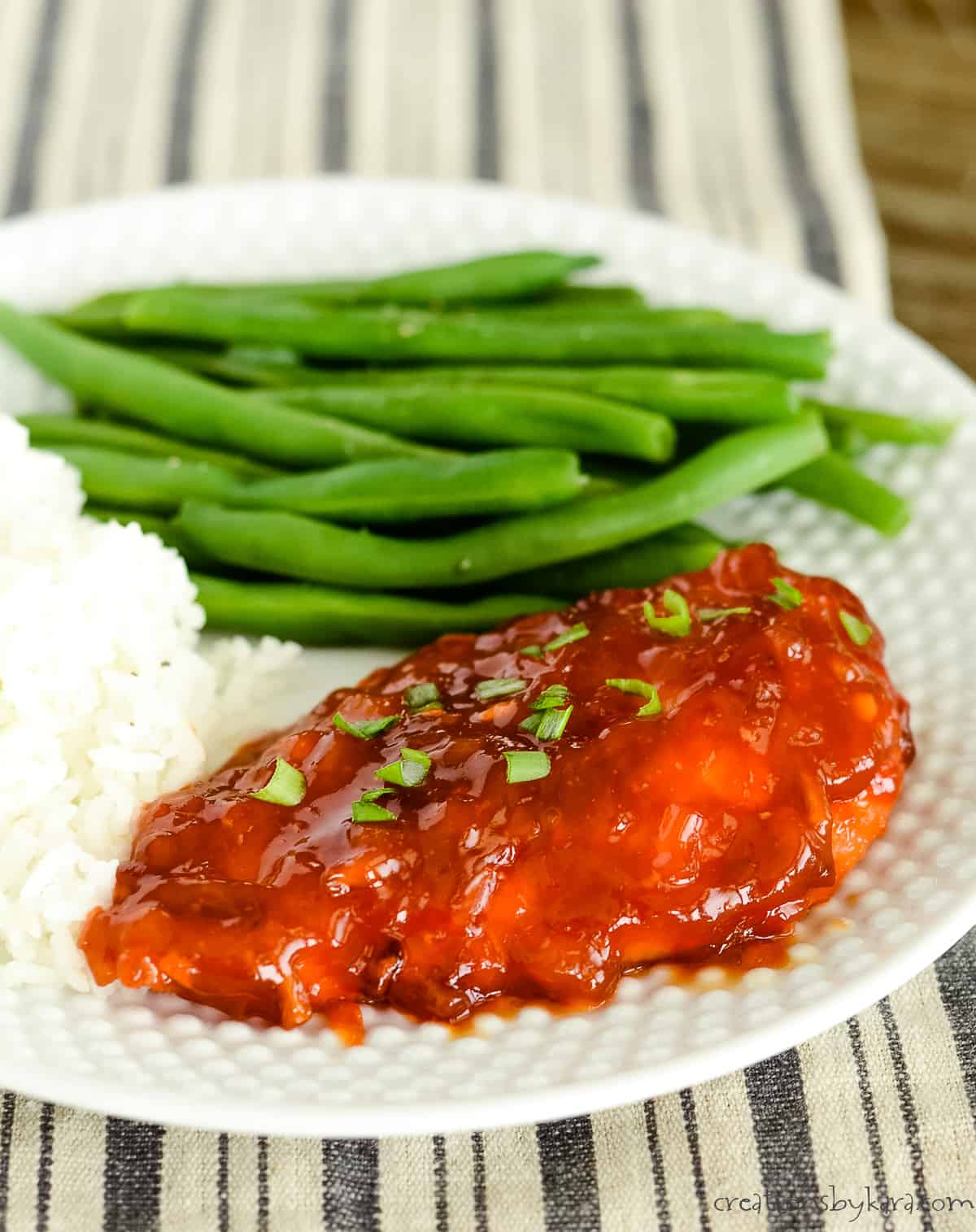 plate with catalina chicken, green beans, and white rice