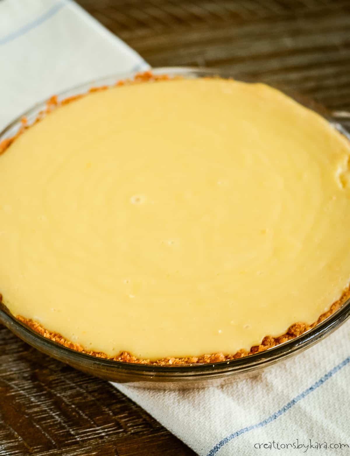 creamy lemon pie with graham cracker crust