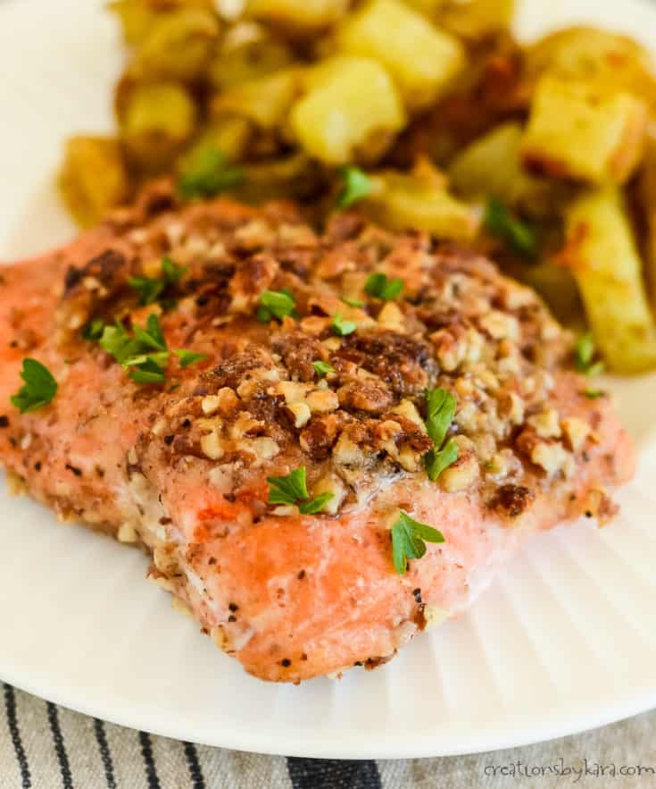 pecan crusted salmon on a plate