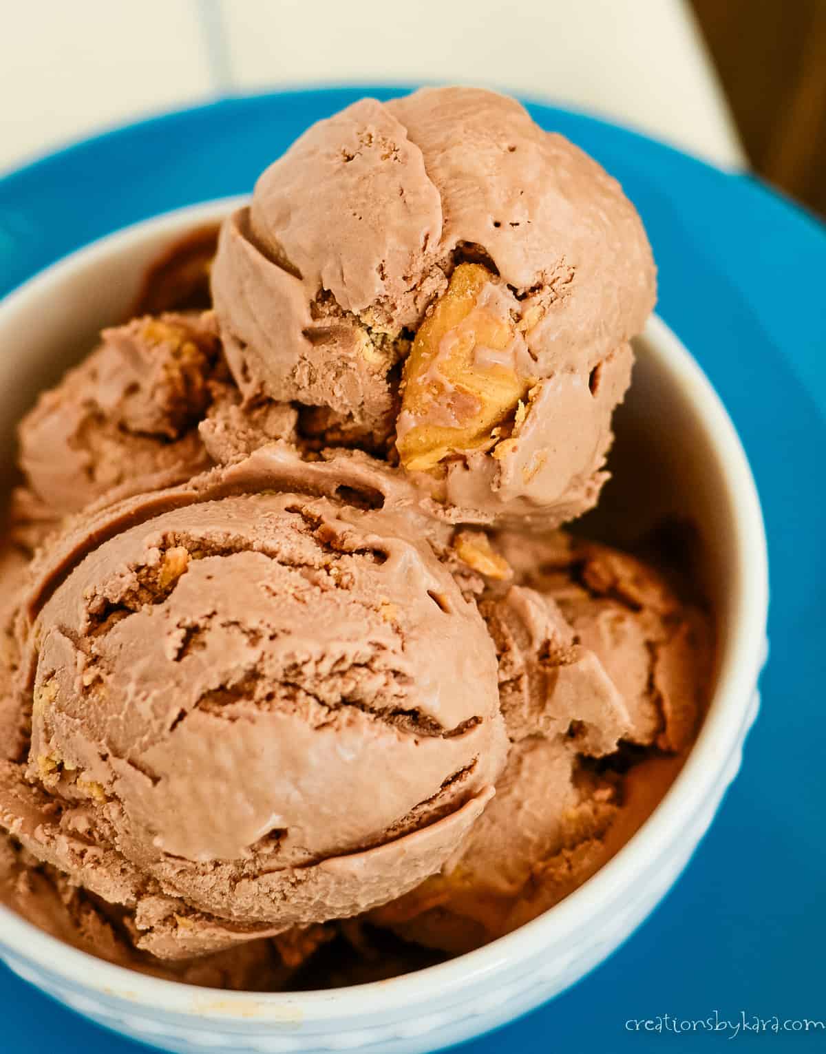 chocolate peanut butter ice cream with peanut butter swirl