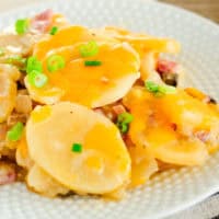 Cheesy Crock Pot Scalloped Potatoes and Ham