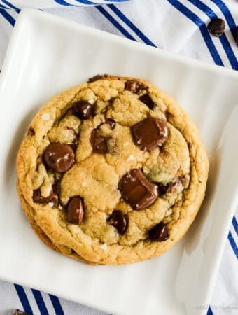 homemade chocolate chunk starbucks cookie