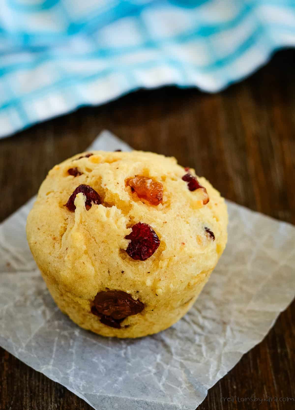 magic muffin with dried fruit