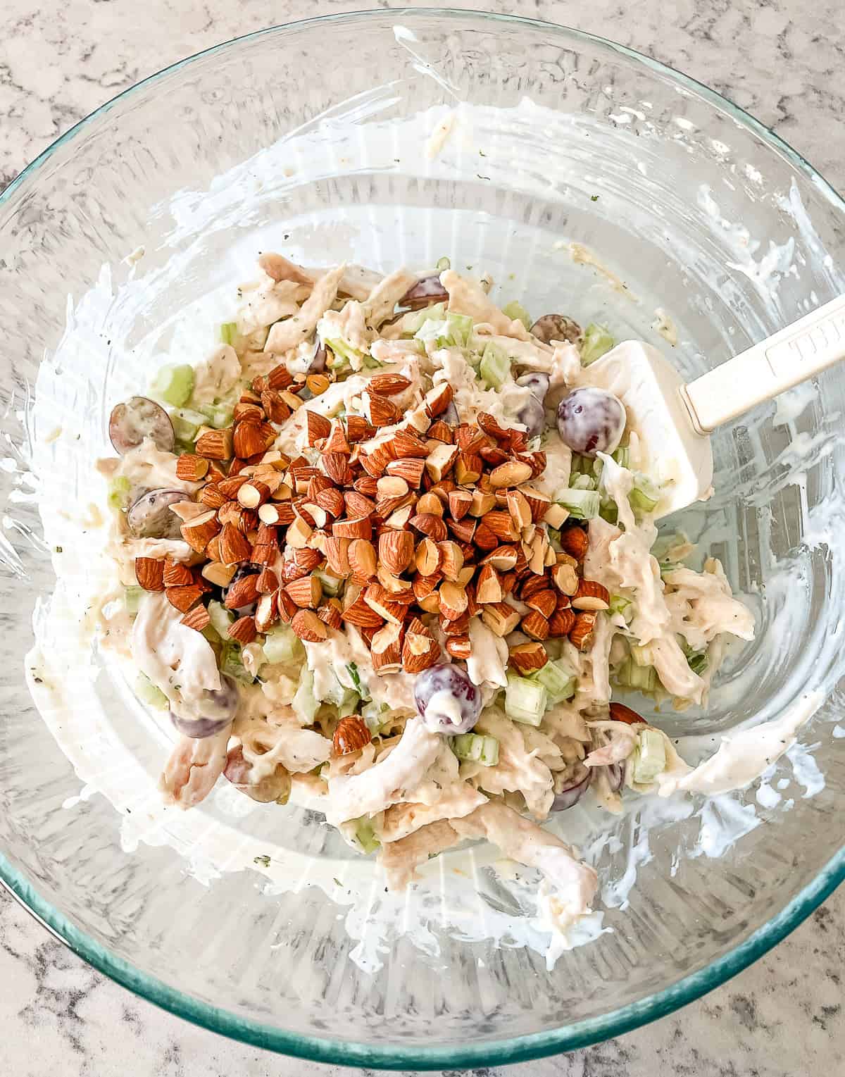 chicken salad with grapes and almonds