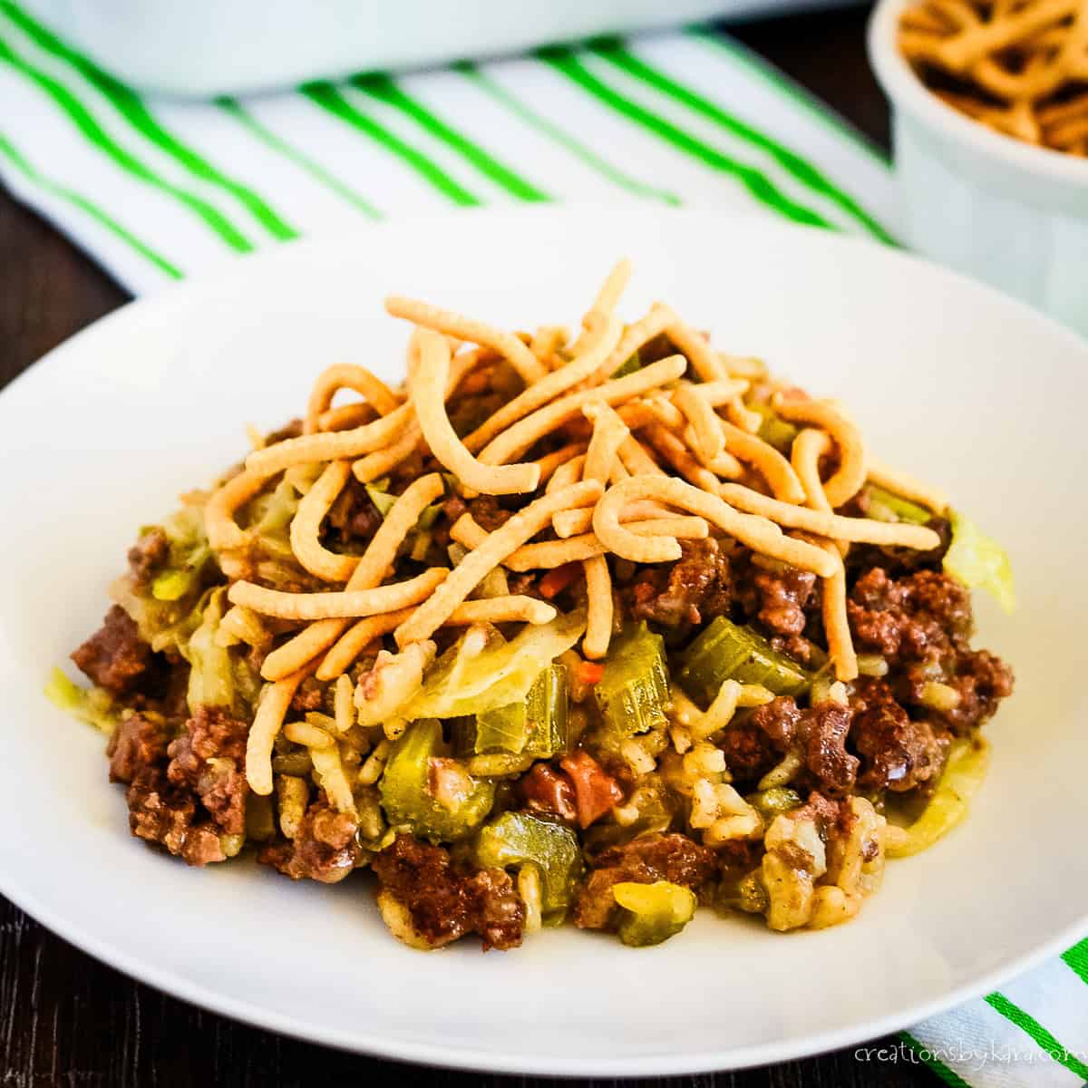 hamburger chow mein with crunchy noodles on top